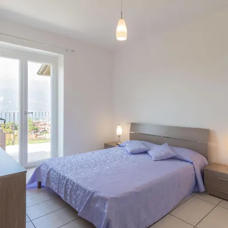 Legnoncino By Interhome * Colico